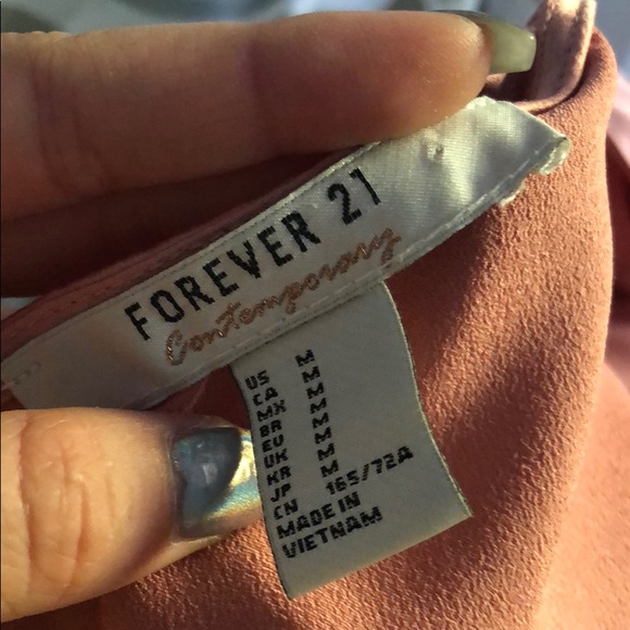 Pink satin romper (rose gold) - Picture 2 of 5